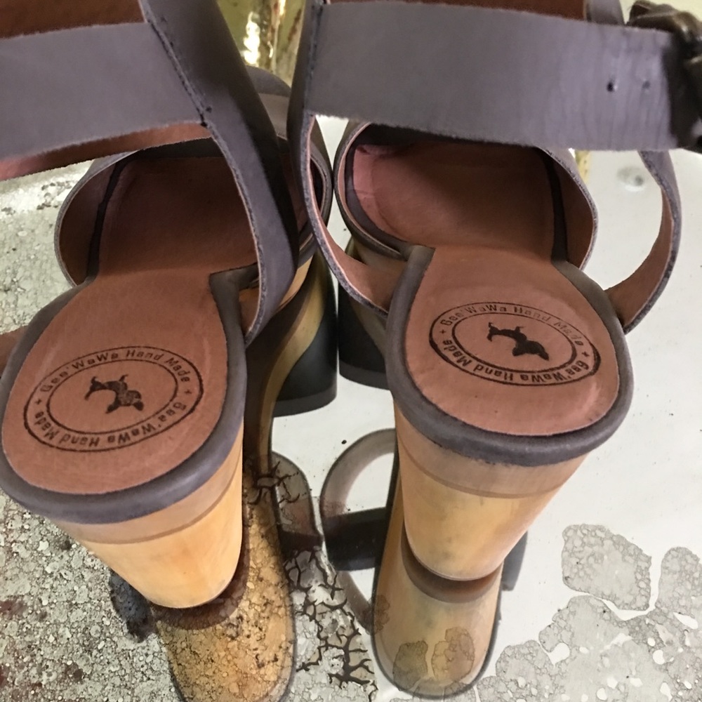 Anthropologie Gee Wana Wensum Grey Clog - Picture 5 of 8